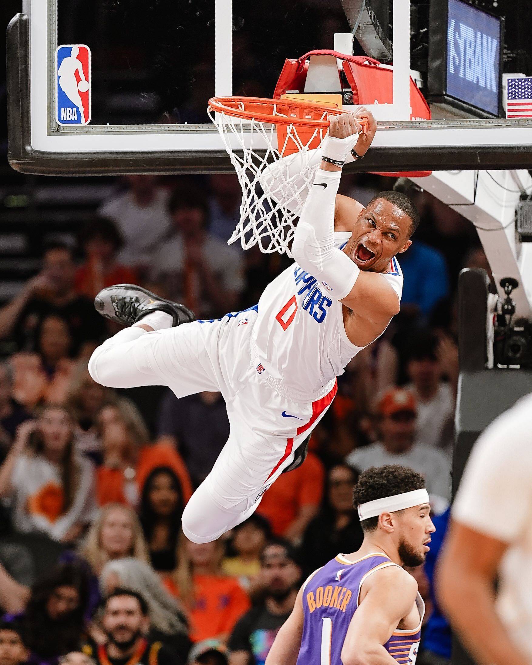 快船锁定分区冠军:哈登连续15年进季后赛_助攻_太阳_乔治