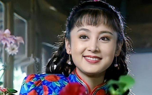 她在《三国演义》中饰演的貂蝉以及在《梅花三弄之水云间》中的汪子璇