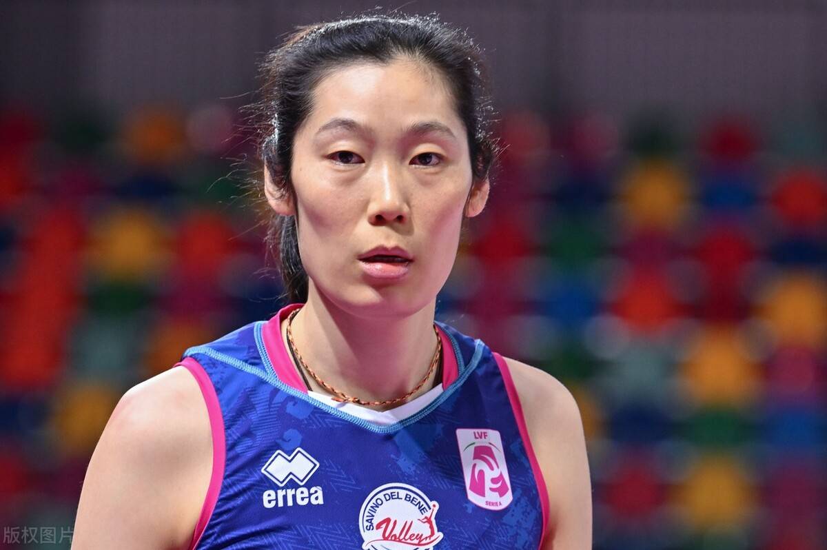 朱婷一直未回归原因揭晓,看了令人心疼,球迷:都是喷子的功劳