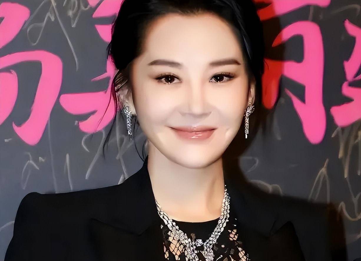 原创善恶终有报因果轮回55岁许晴风韵犹存人生新篇章开启