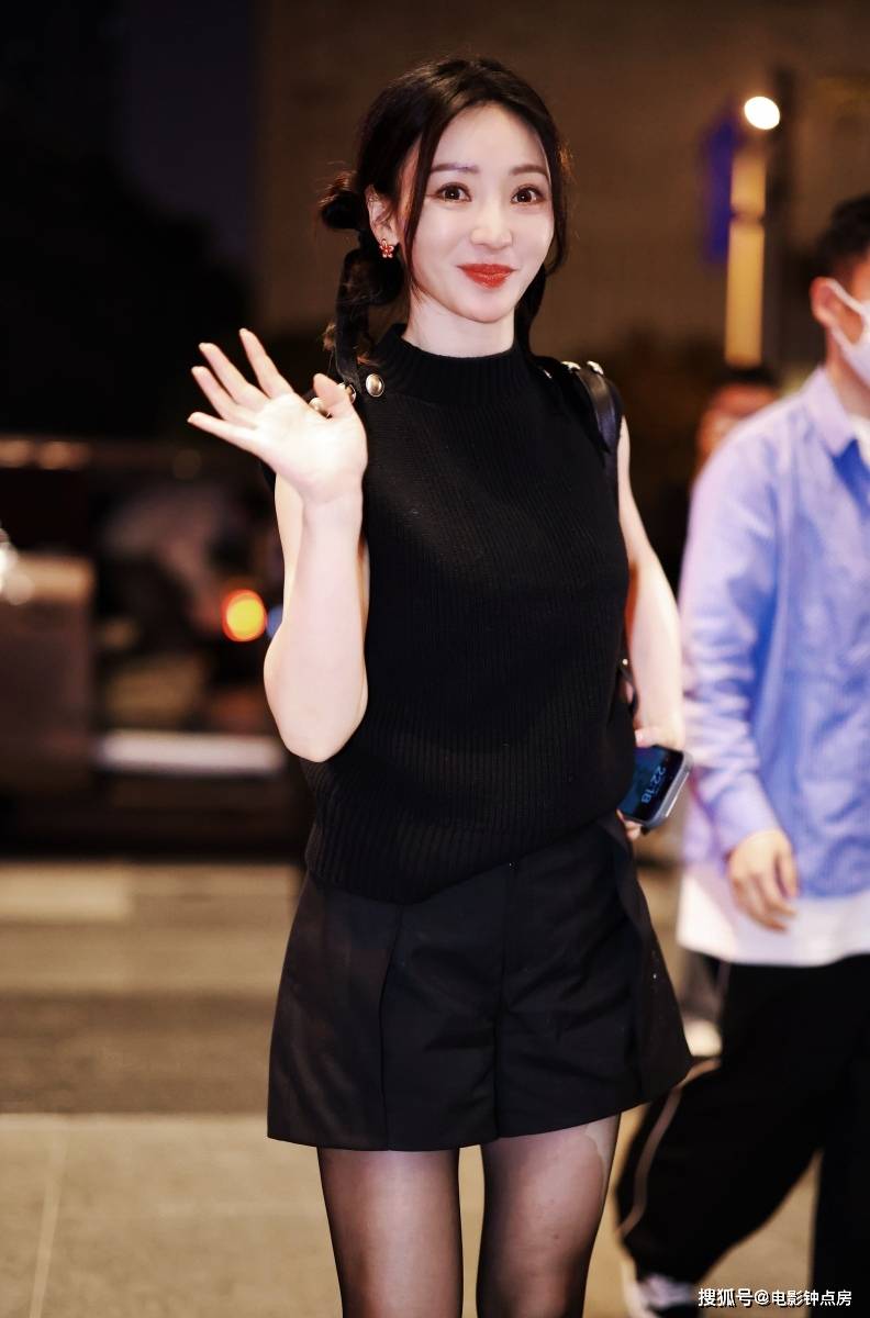 原创毛晓彤的腿柳岩的胸娱乐圈坚决不整容的女星我只服这5位