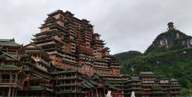 号称是贵州"第一烂尾楼",耗资两亿建成,如今终于等来"重生"_水司_建筑