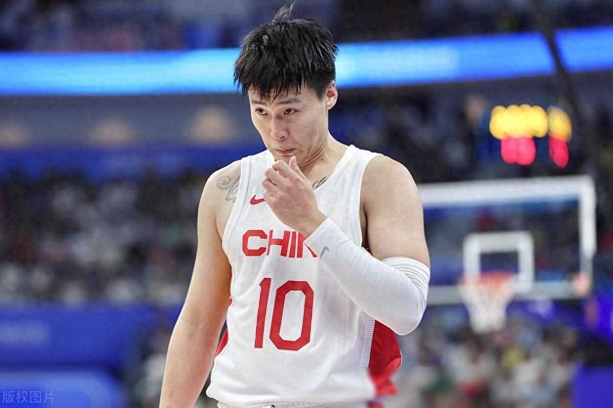 郭艾伦赵睿孙铭徽季后赛谁能成为大腿谁能证明自己