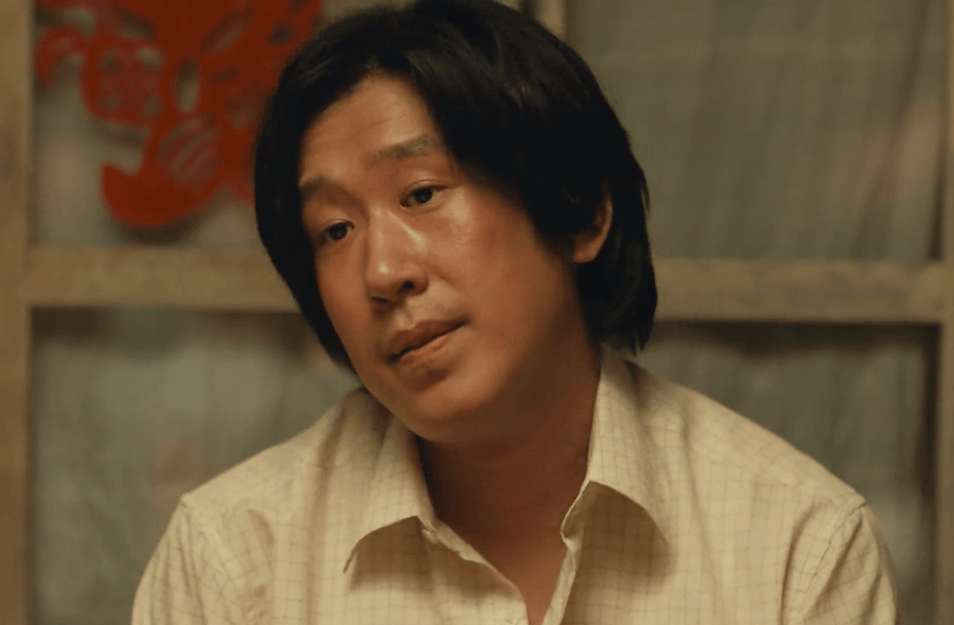 贾伟民故意压低价格与彭金熙争夺市场,但由于做工不佳,最终在价格战中