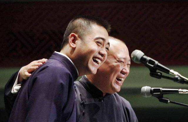 郭德纲第一批云字科摆知的徒弟中就有孔云龙,如今第一批拜师的云字科