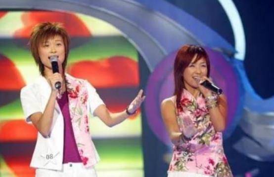 从人气超女到无人问津何洁这些年都做了哪些荒唐事