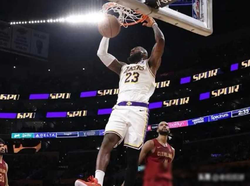 浓眉赛后分析透彻,詹姆斯登顶历史得分王_比赛_拉塞尔_nba