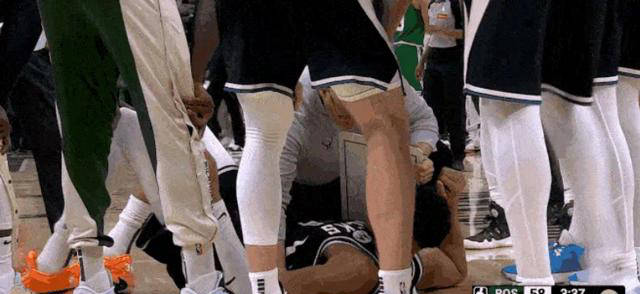 扬尼斯阿德托昆博伤情更新避免跟腱受伤常规赛报销但雄鹿朝冠军前进