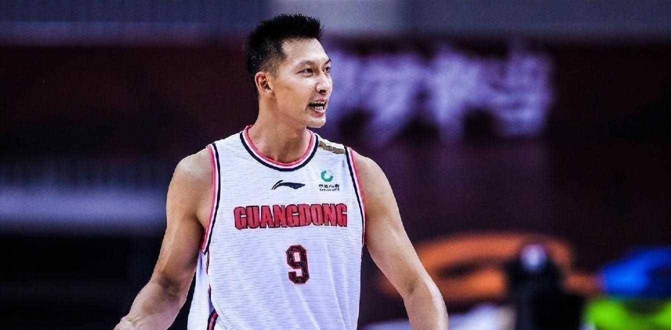 cba最美老板娘,40亿身价,给易建联大肥约,后背纹身尽显风_吴迪_篮球