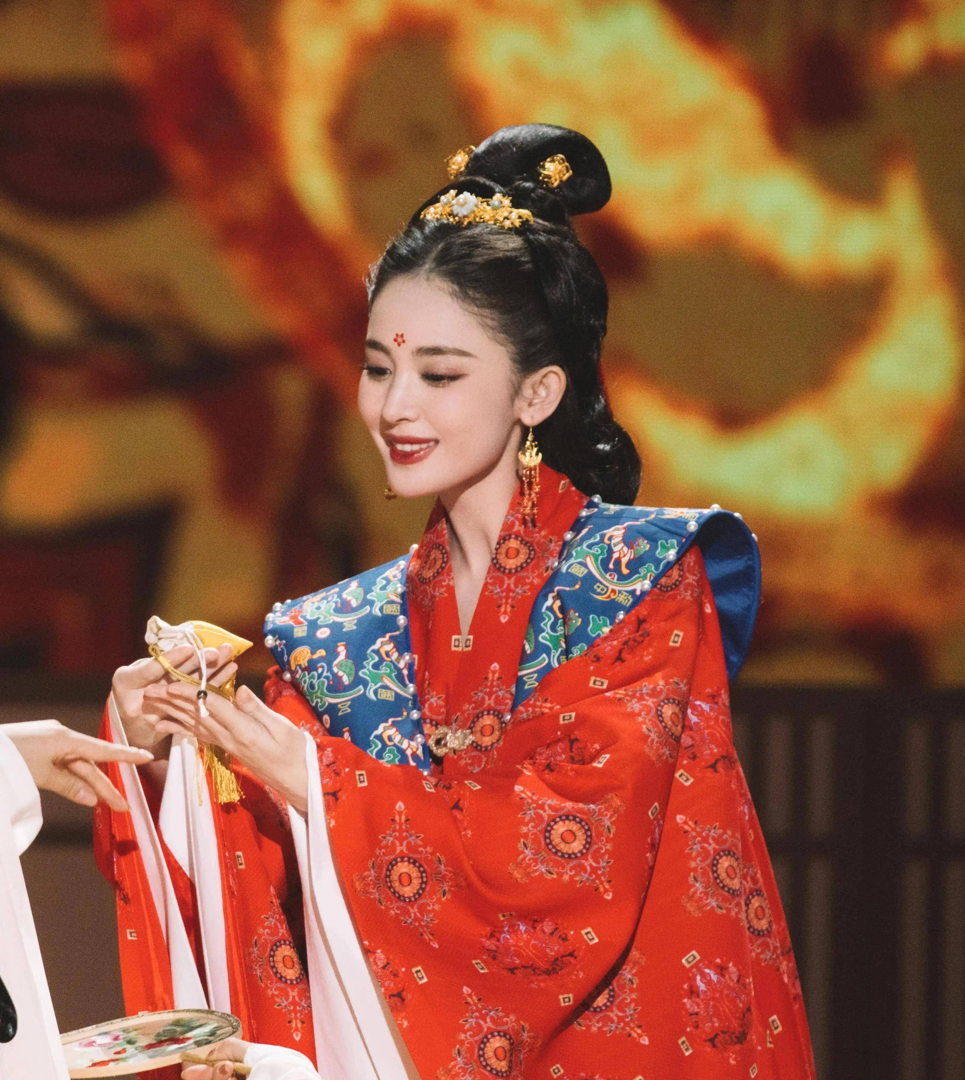 颜值身材气质都是顶级_迪丽热巴_柳岩_古力娜扎