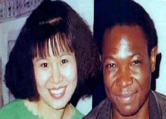 清华才女王丽红为爱远嫁非洲25年生4娃再见时同学称不敢认