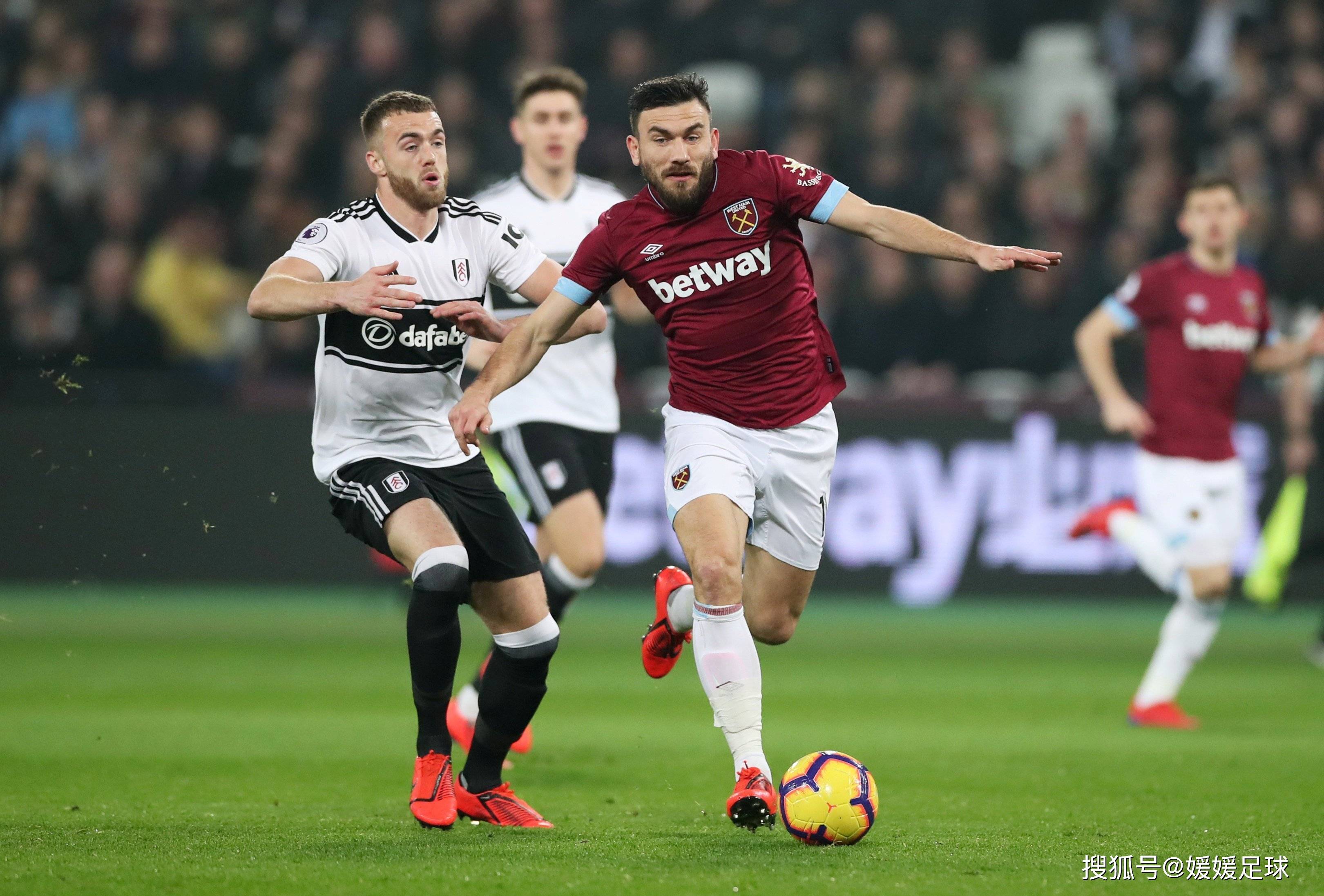 今日足球曼彻斯特城vs卢顿伯恩利vs布赖顿