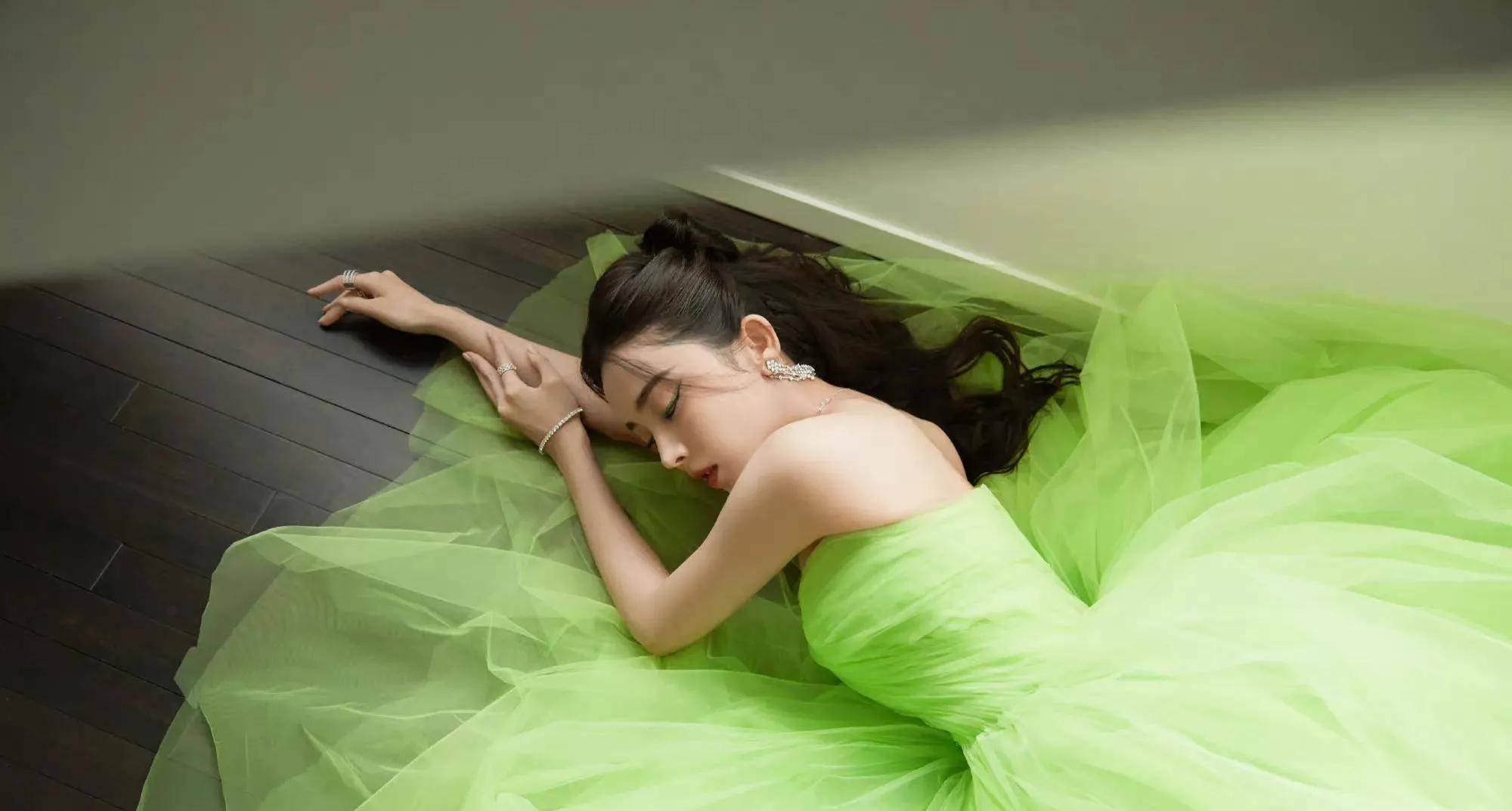 那些年我们喜欢的女明星写真,颜值身材气质都是顶级