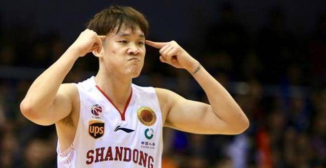 丁彦雨航回归已尘埃落定?别太早下结论,不要忽视了他背后之人_山东电