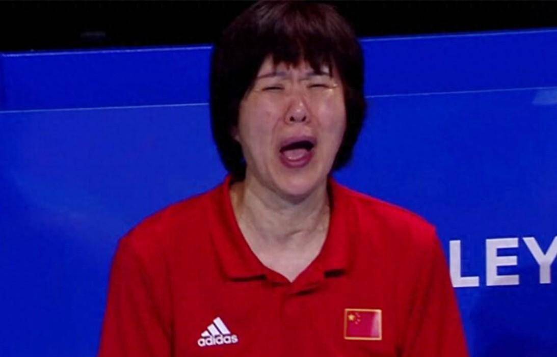 打爆埃格努中国女排再传喜讯朱婷28分双杀米兰郎平蔡斌哭了