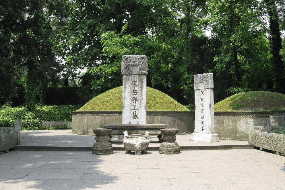 原创杭州岳飞墓前曾跪着五人为何如今只剩了四个少的那个人是谁