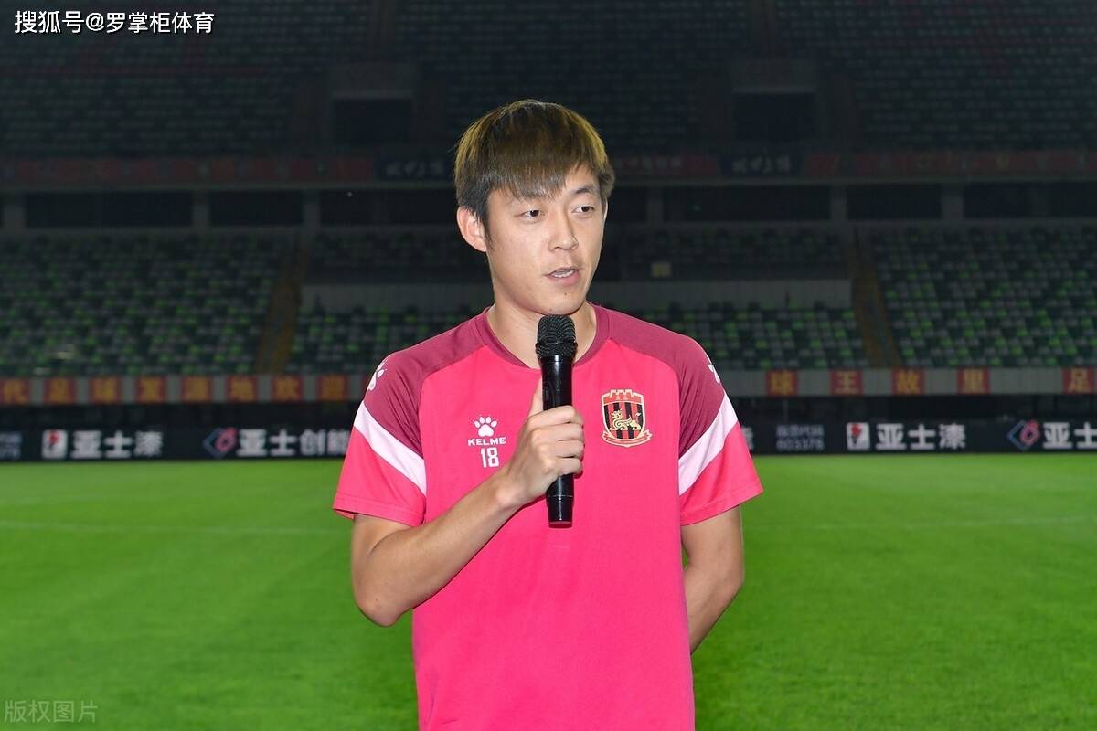 当初拒绝津门虎球迷力推之人入队,如今他沦落中冠_张诚_权健_效力