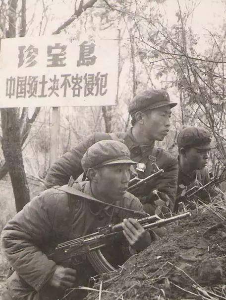 原创珍宝岛战役后叫嚣使用原子弹的苏联为何最后关头放弃了