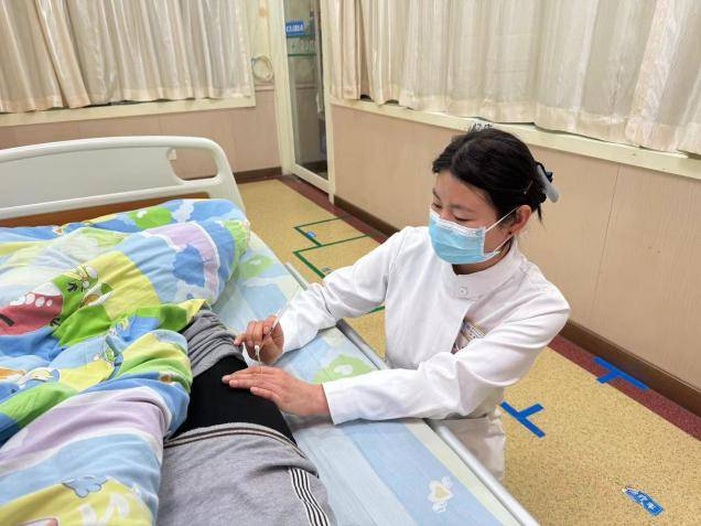 肺复苏技术,呼吸机使用技术,简易呼吸气囊技术,肾上腺素肌肉注射技术