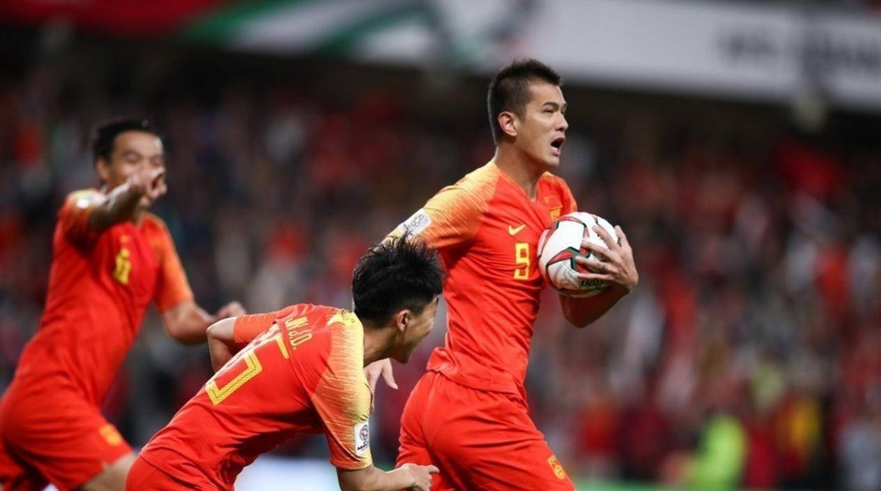 国足生伤战武磊缺阵我们队必胜之战