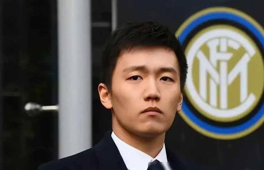 原创国米逆袭张康阳破35亿危机坚守不卖王朝崛起