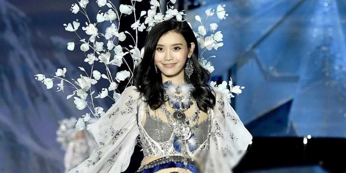 在女超模中,刘雯,何穗,雎晓雯和奚梦瑶等几位知名度较高.