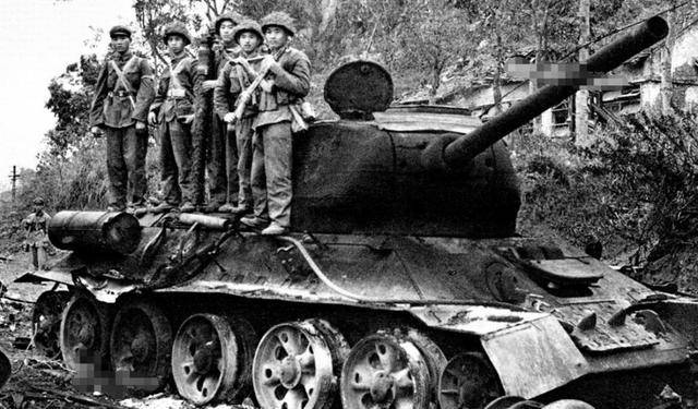 俘虏了国民党中将黄志成,此战也让13军成为了解放军中的威武之师,而且