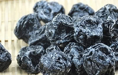 医生忠告虽然乌梅具有很多好处但是千万不要与它一起吃