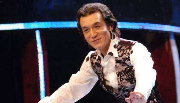 原创法图麦在李咏离开的第二年美现状露出热爱生活没有错