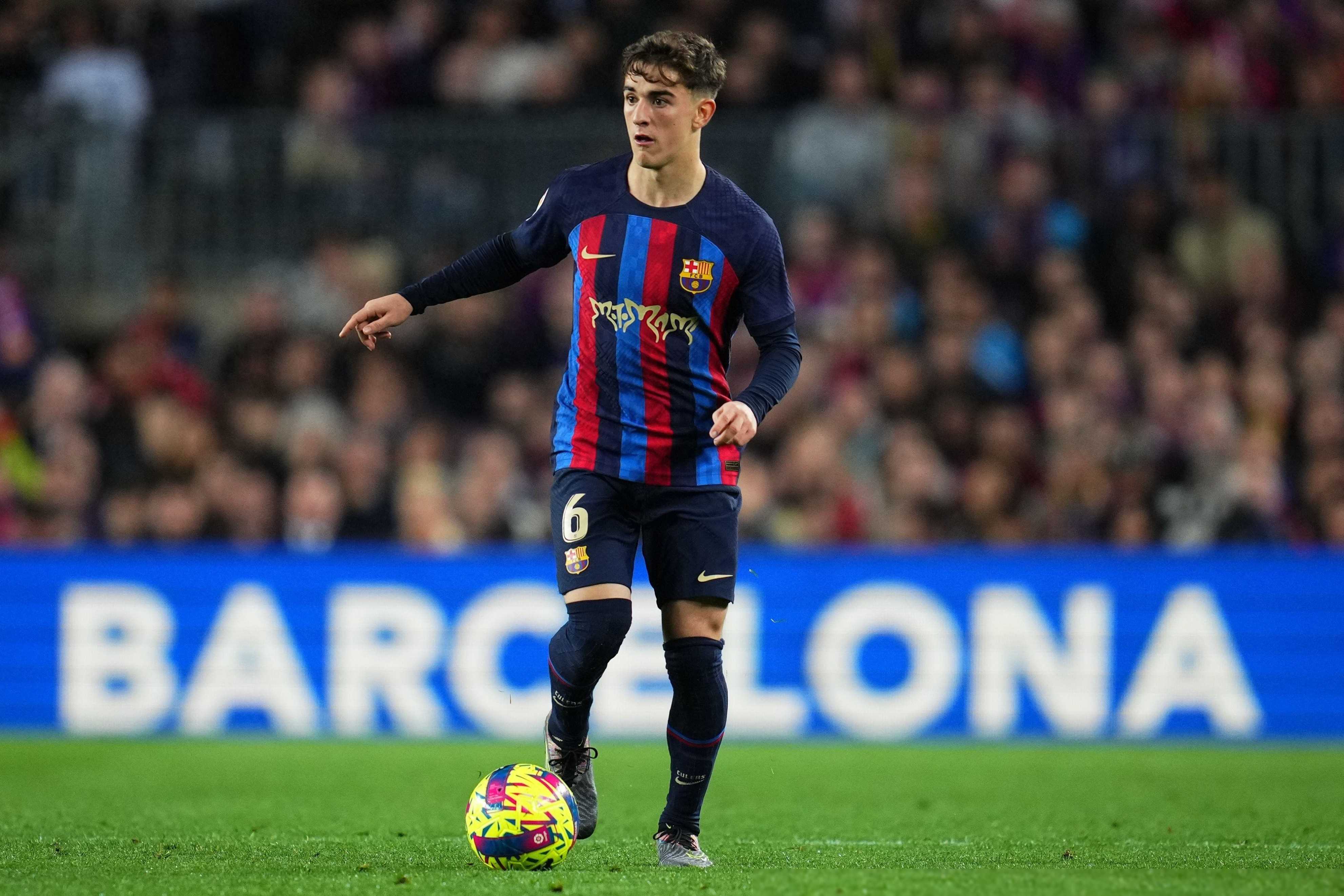 危机引转会风暴,b席成重点引援,加维或成交易筹码_球员_问题_巴塞罗那