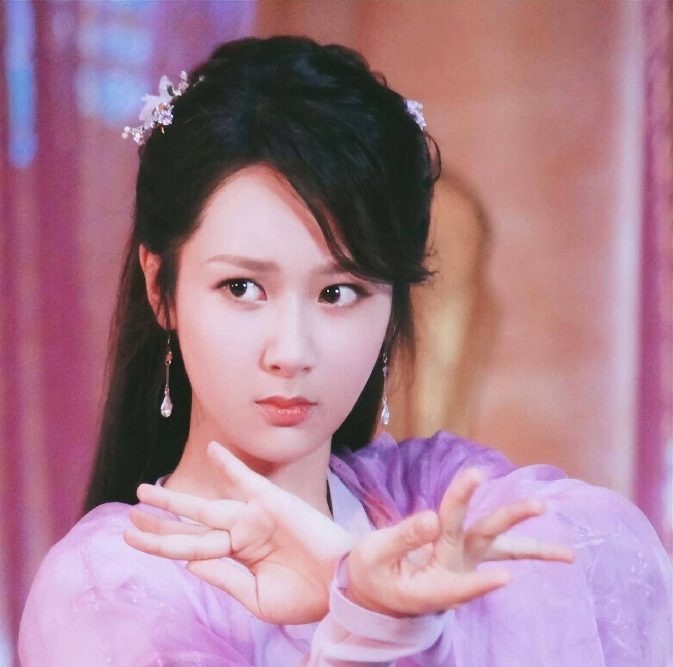 原创站内热度破28000承欢记杨紫完美演绎社畜今年必看的剧