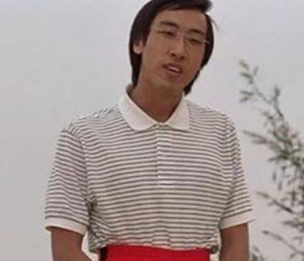 除了《少林足球》之外,在《喜剧之王》这部经典影片中,冯勉恒还饰演了