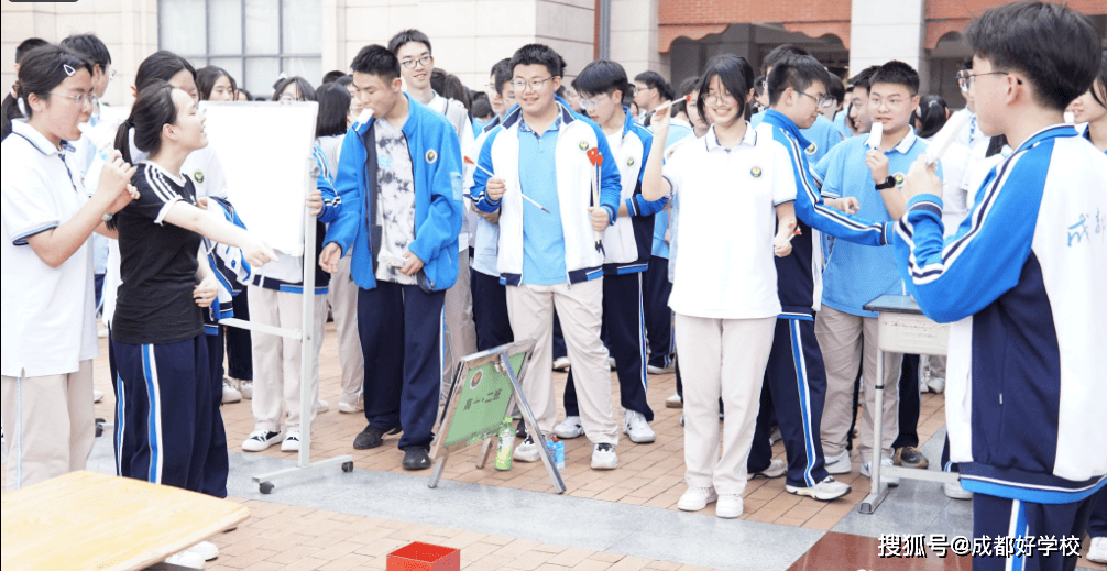 升级导弹系统打下牙科价格列五中学的4月才艺很兴奋情怀很热烈