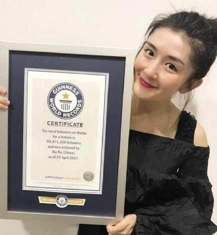 原创粉丝近亿评论和点赞却不及800万的他这下谢娜真尴尬了