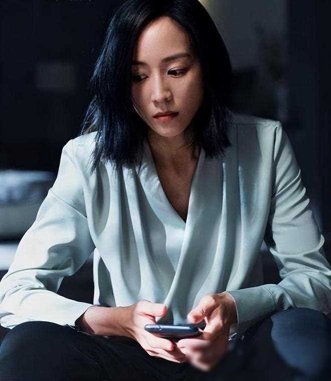 《唐探2》热播!"钢骨玉女"张钧甯依旧魅力四射,她因何迷人?