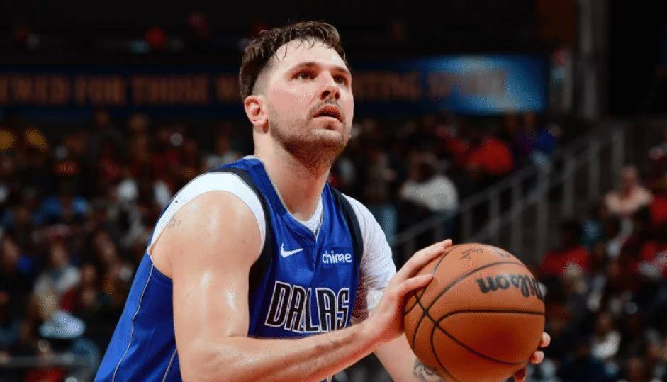 23岁的10000有多难东契奇少2591分甜瓜少763分杜兰特少22分詹姆斯少22