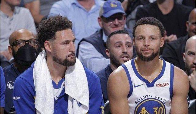 原创nba常规赛勇士险胜开拓者库里22分领先艾顿2111