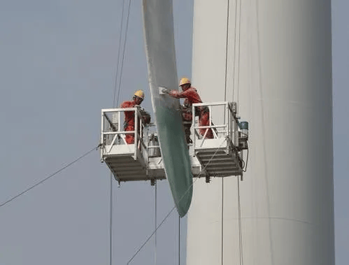 为何使用热水高压清洗机清洗风力发电塔筒