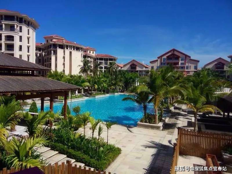 兴隆镇,亚洲风情园,奥特莱斯品牌折扣店等距离海口美兰国际机场135