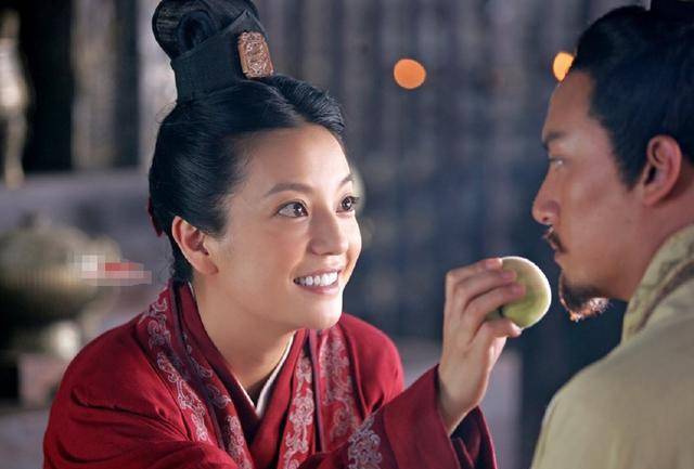 第二个女子便是孙权的妹妹孙尚香.