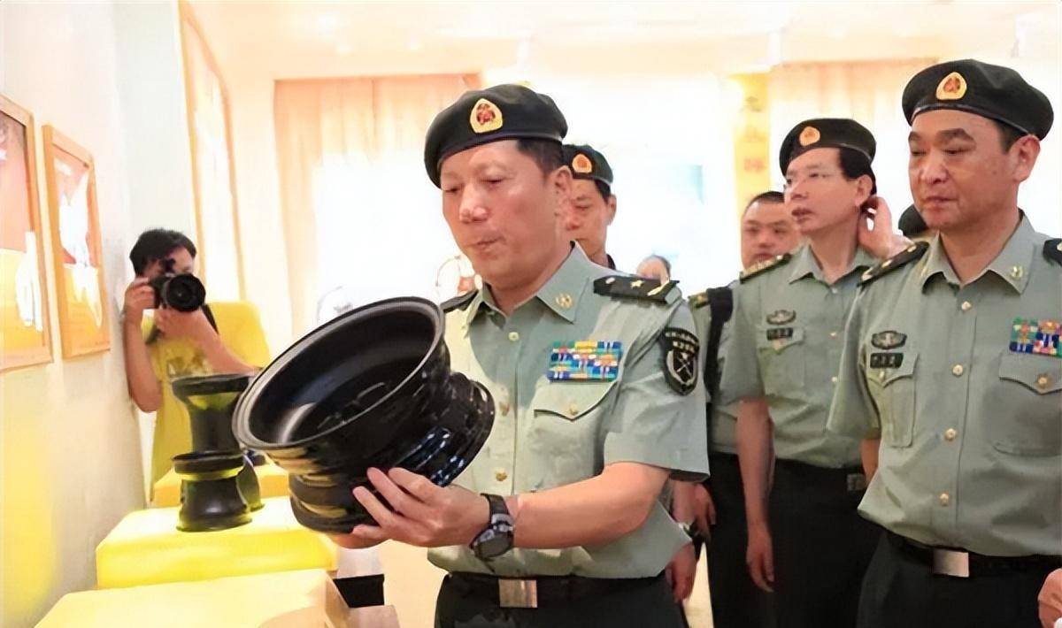 原创秦基伟两个中将儿子一个令越军闻风丧胆一个为社会除暴安良