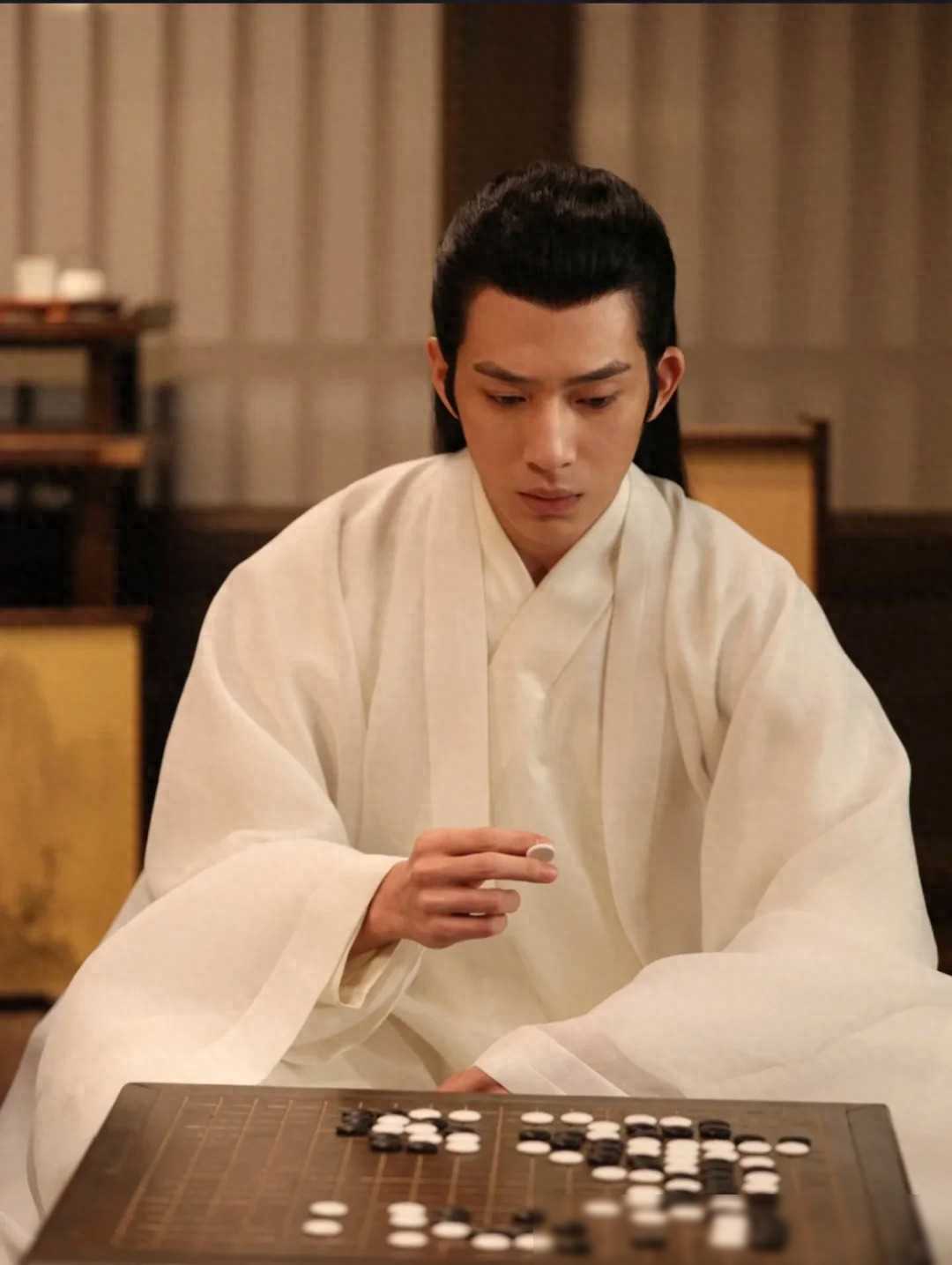 井柏然豪宅揭秘:3千万工业风名宅,揭秘明星财富之谜_生活_美食_宁静