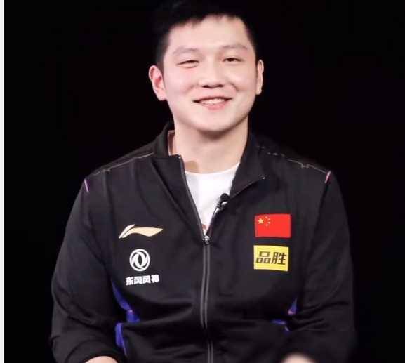 原创樊振东的笑容好暖樊振东17年赚了多少钱樊振东表情包大盘点