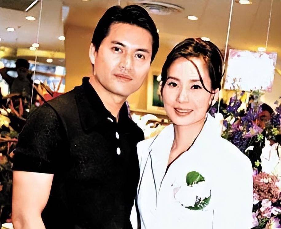 邝美云替张曼玉代唱成歌手35岁含泪分手告别歌坛今成慈善家