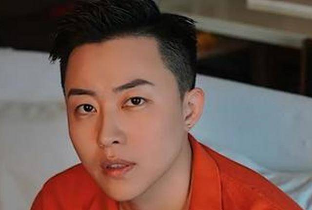 不仅如此,叶海洋每隔一段时间就会给doris写一封家书,信中的内容有她
