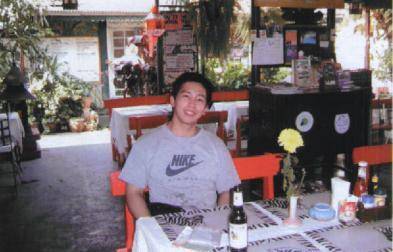 之所以这样做,是年轻的李飞不想过上被安排的生活,而是想要闯荡一番.