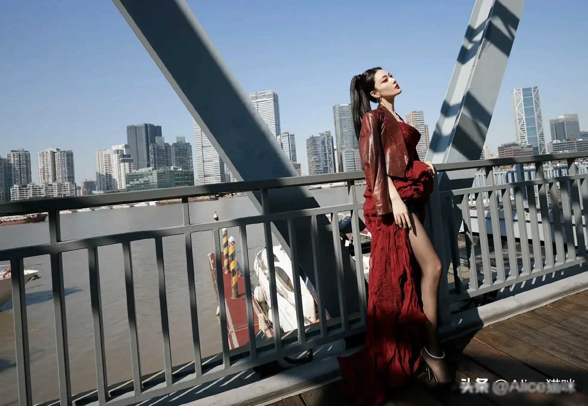 评价张馨予美貌与演技并存的女星