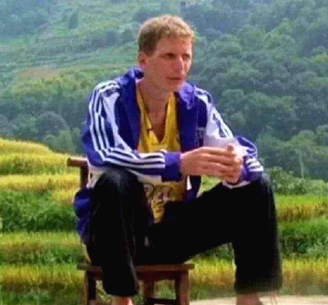 原创德国小伙卢安克中国山区支教10年拒正式编制拒感动中国提名