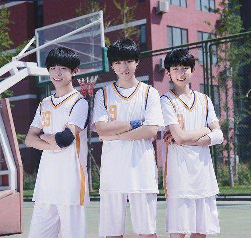 队友为张真源贺峻霖过生日演唱会举办时间和tfboys出道时间相同