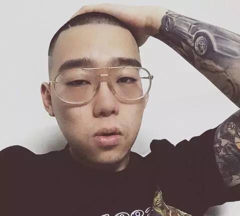 原创刚跟gai没peace几天弹壳又在节目中对选手发飙了这次网友站谁